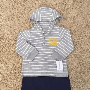 2 piece set by Carter’s